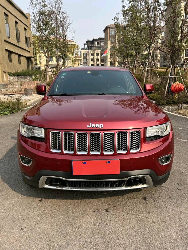 重庆16年Jeep大切诺基1
