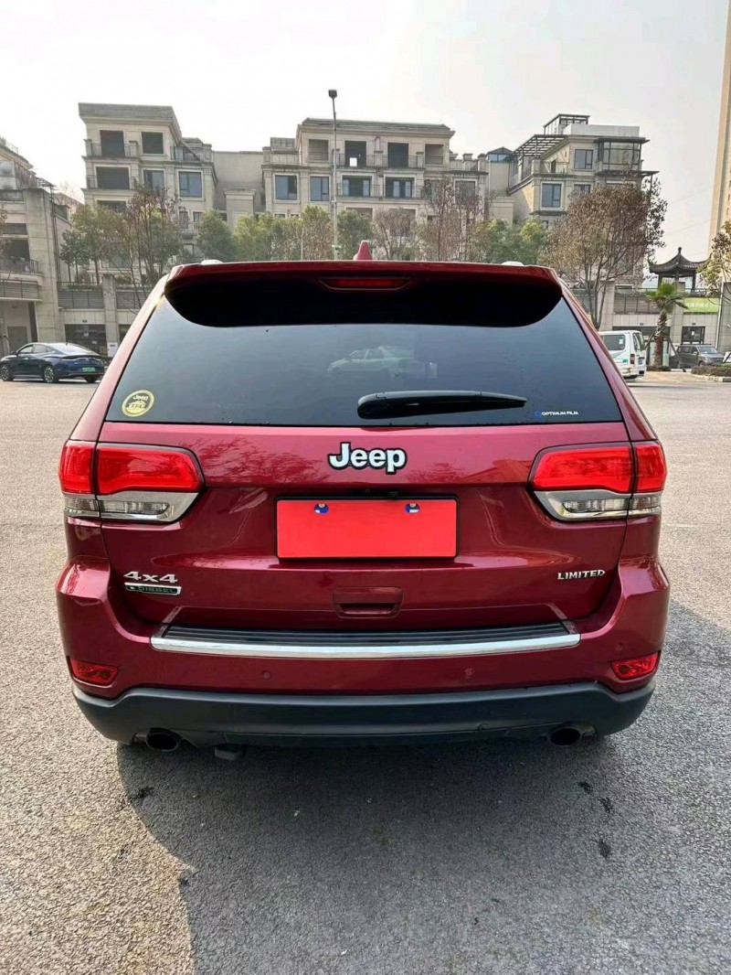 重庆16年Jeep大切诺基9