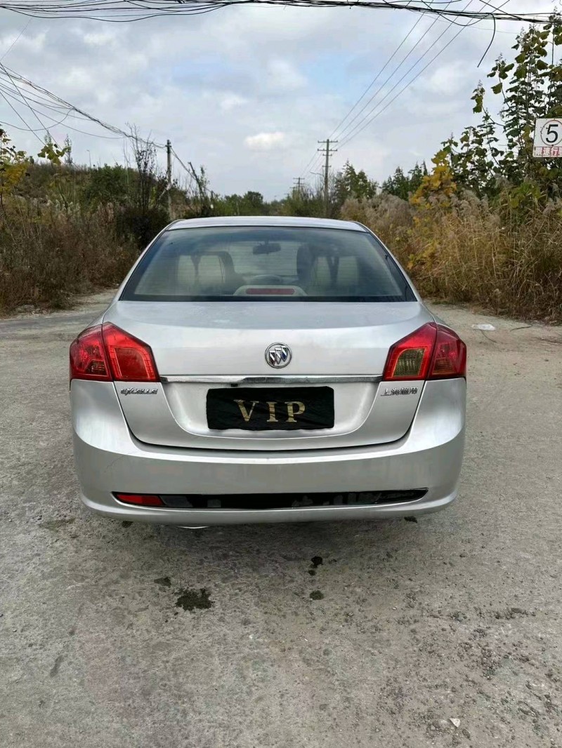 枣庄15年别克凯越6