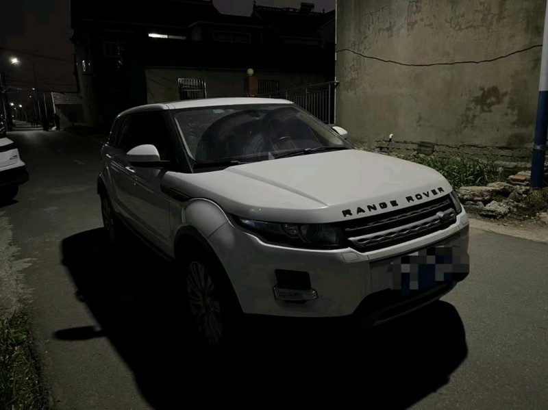 常州15年路虎极光3