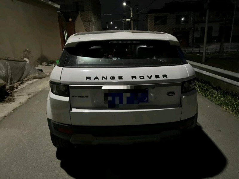 常州15年路虎极光5