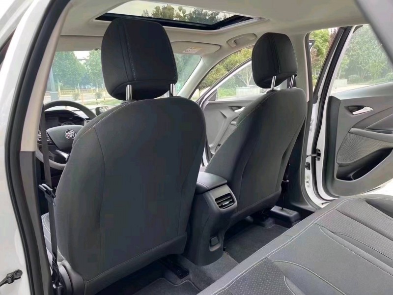 枣庄22年别克威朗6