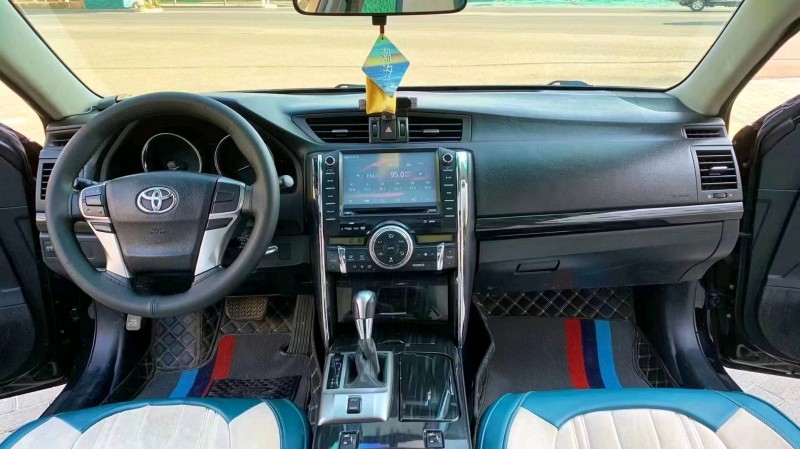 廊坊12年丰田锐志6