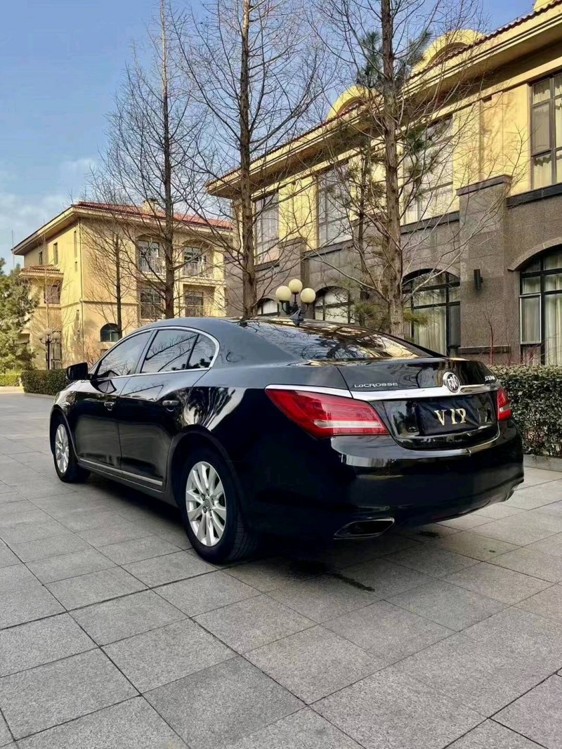 烟台15年别克君越5