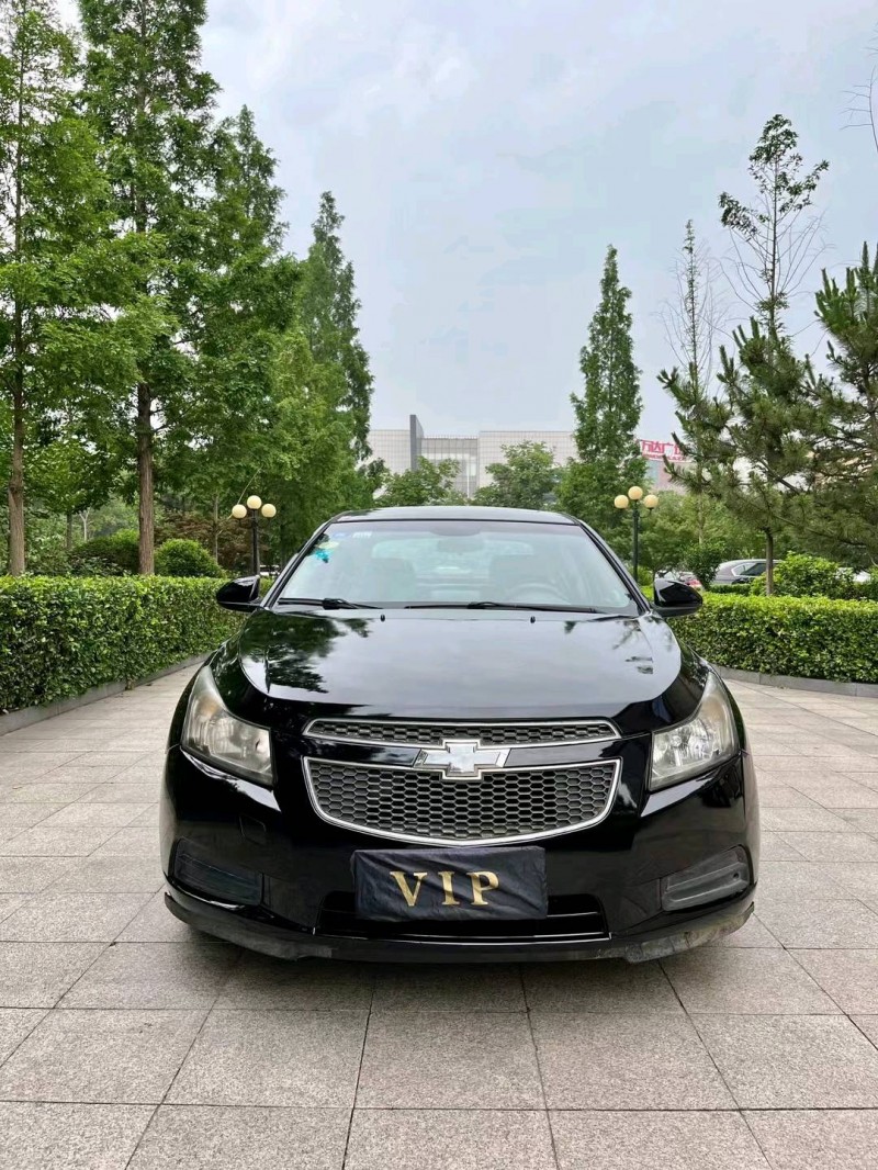 烟台13年雪佛兰科鲁兹1