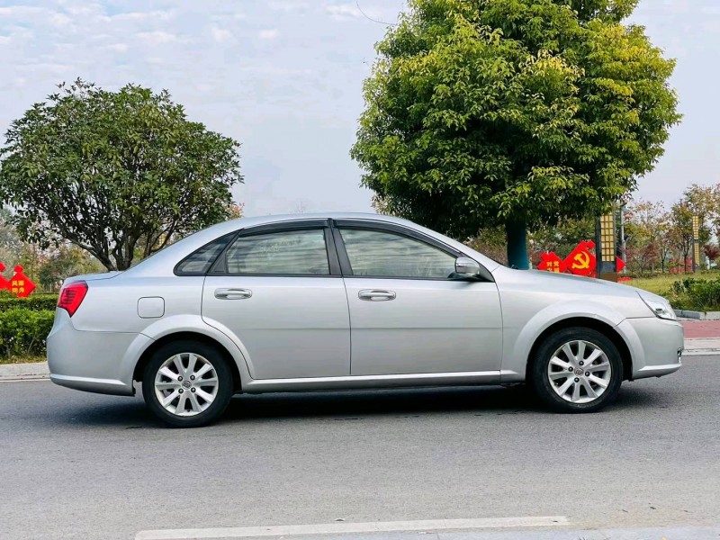 徐州11年别克凯越7