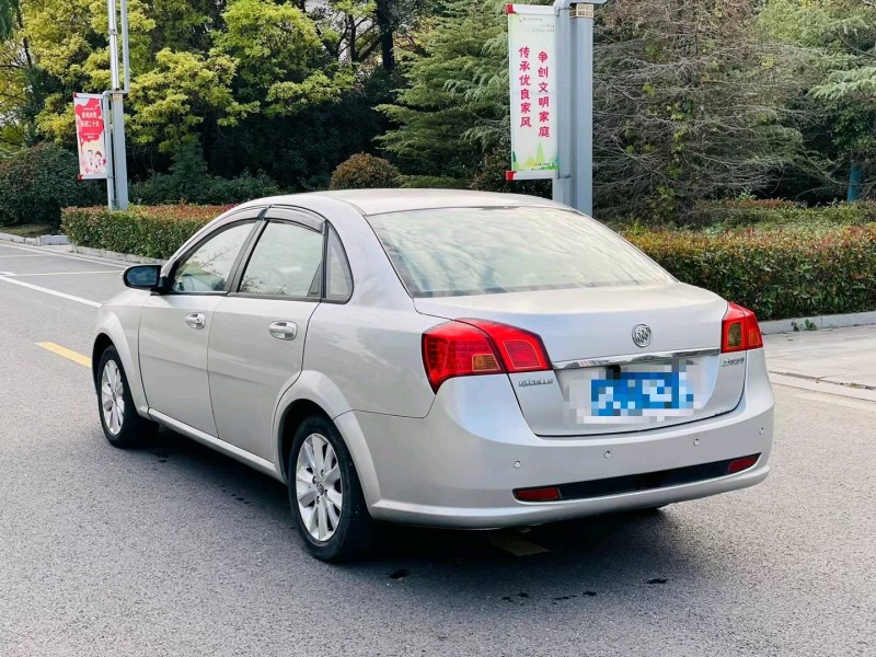 徐州11年别克凯越8