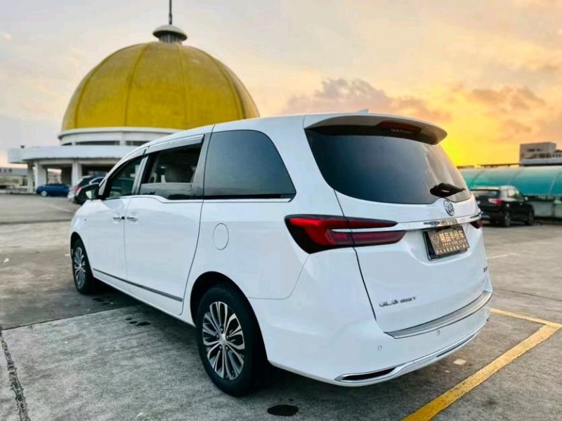 东莞21年别克GL88