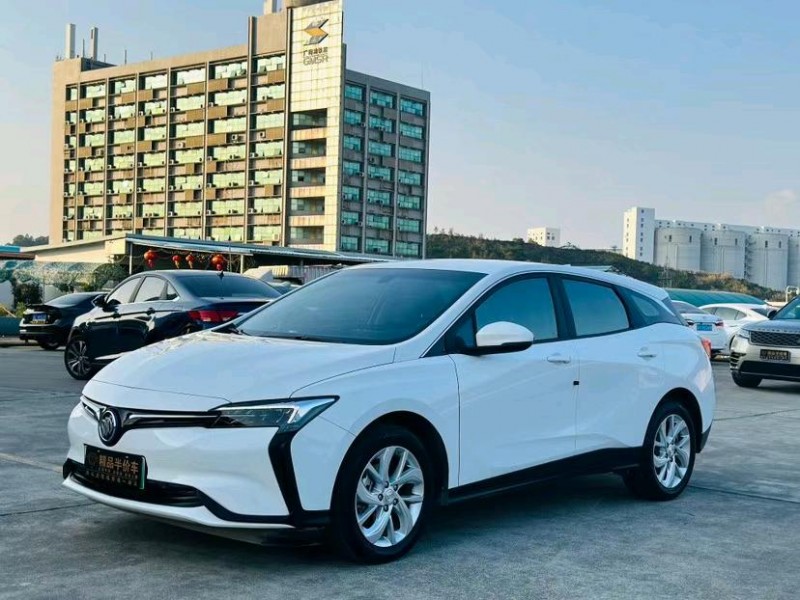 东莞22年别克微蓝2