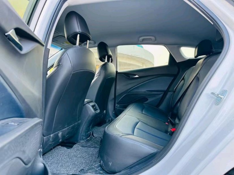 东莞22年别克微蓝4