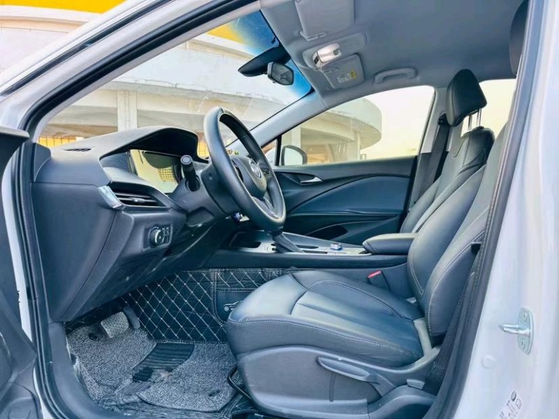 东莞22年别克微蓝5