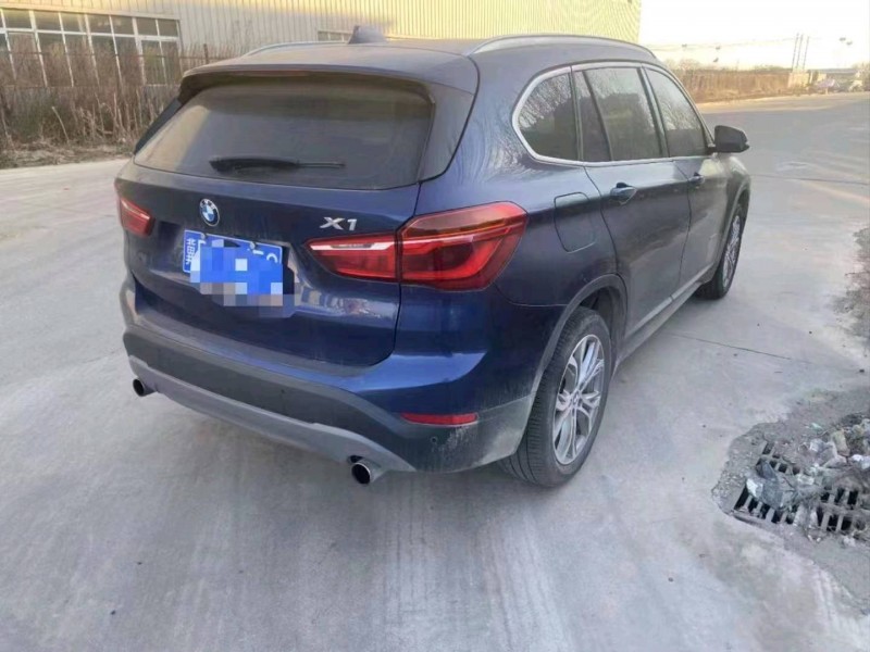 保定17年宝马X12