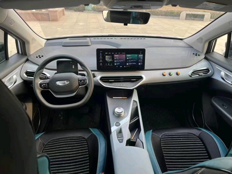 济南21年吉利几何4