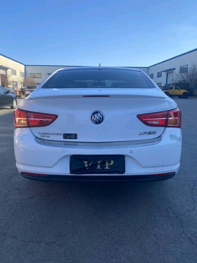 沈阳17年别克威朗8