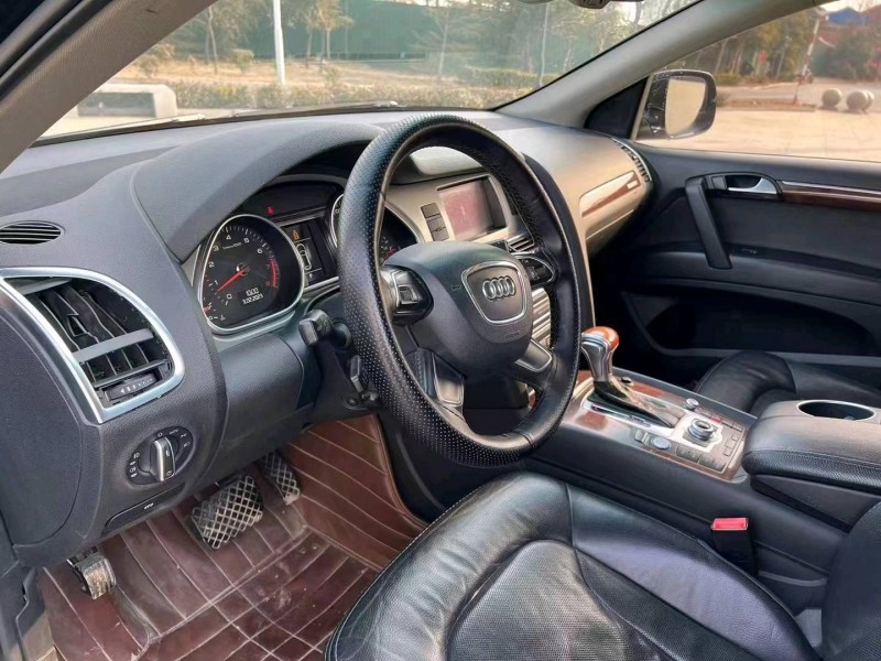 济南12年奥迪Q73