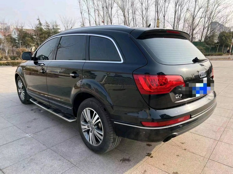 济南12年奥迪Q77