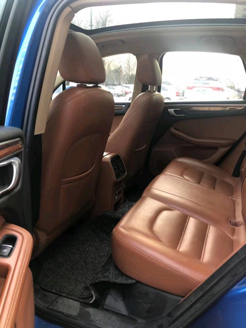 济南17年众泰SR99