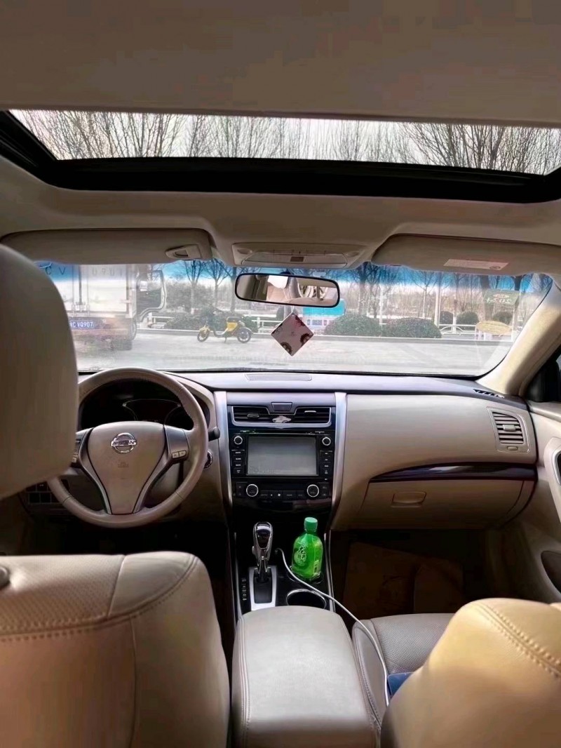 北京16年日产天籁4