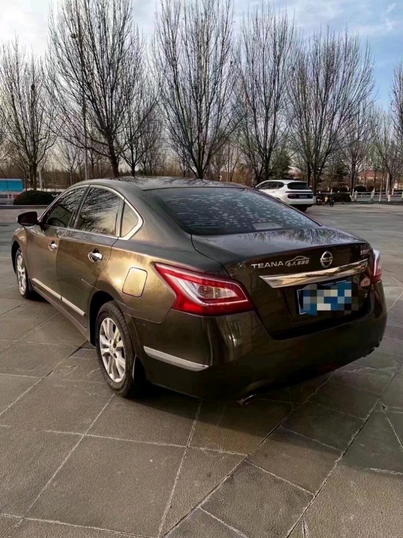 北京16年日产天籁6