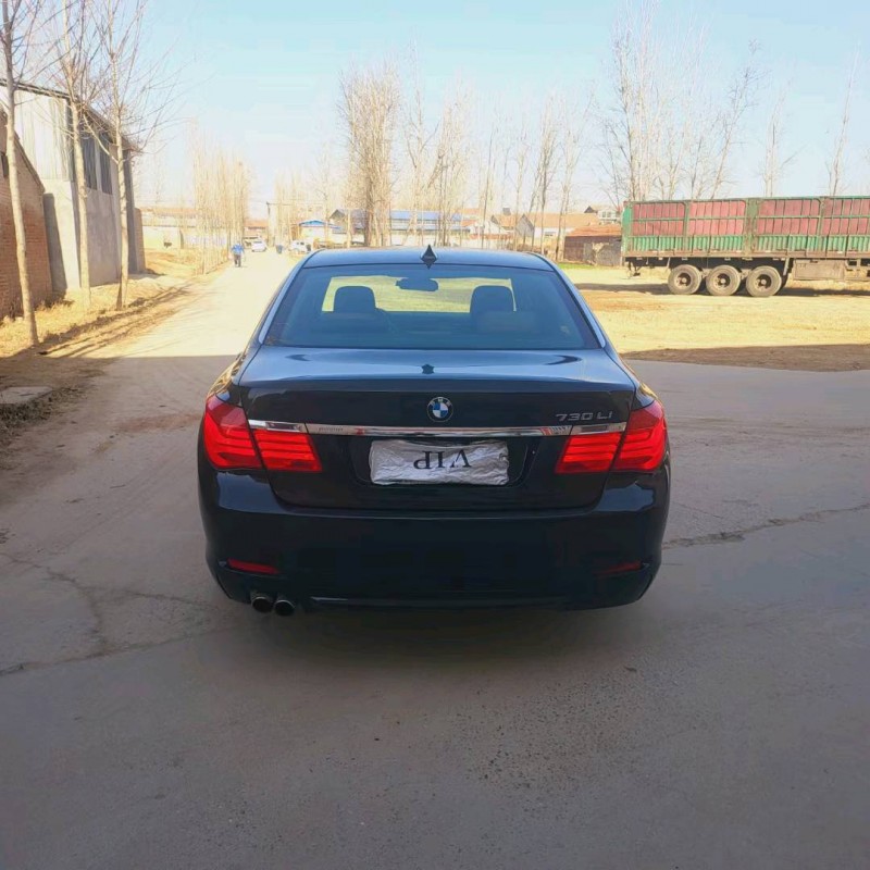 北京11年宝马7系6