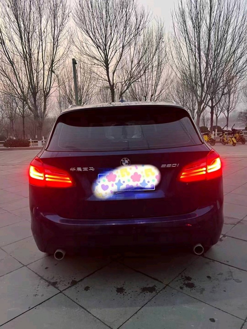 北京18年宝马2系3