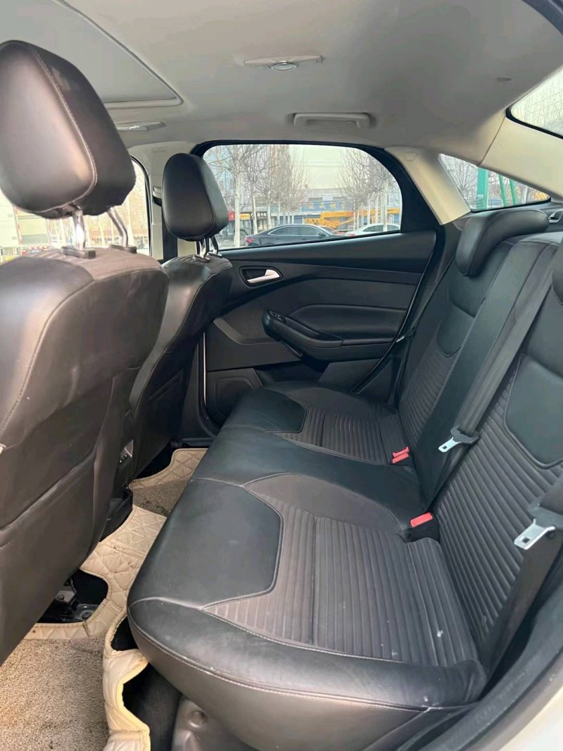 枣庄16年福特福克斯5