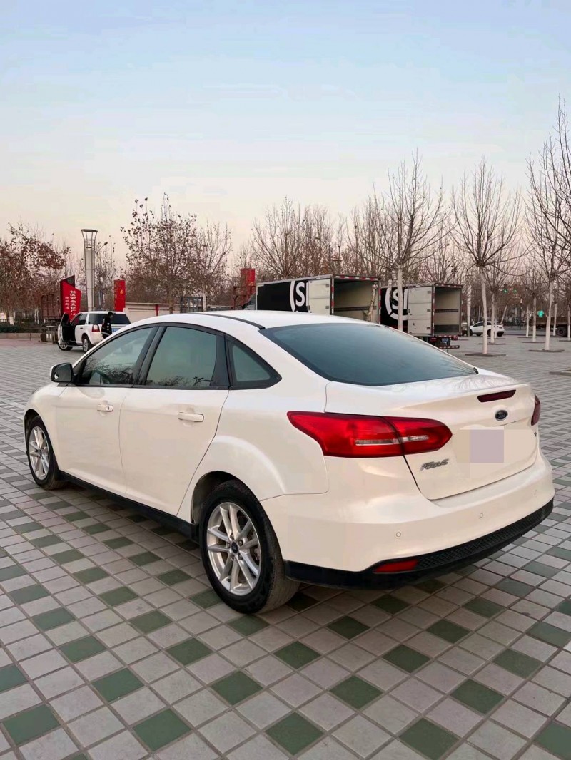 枣庄16年福特福克斯8