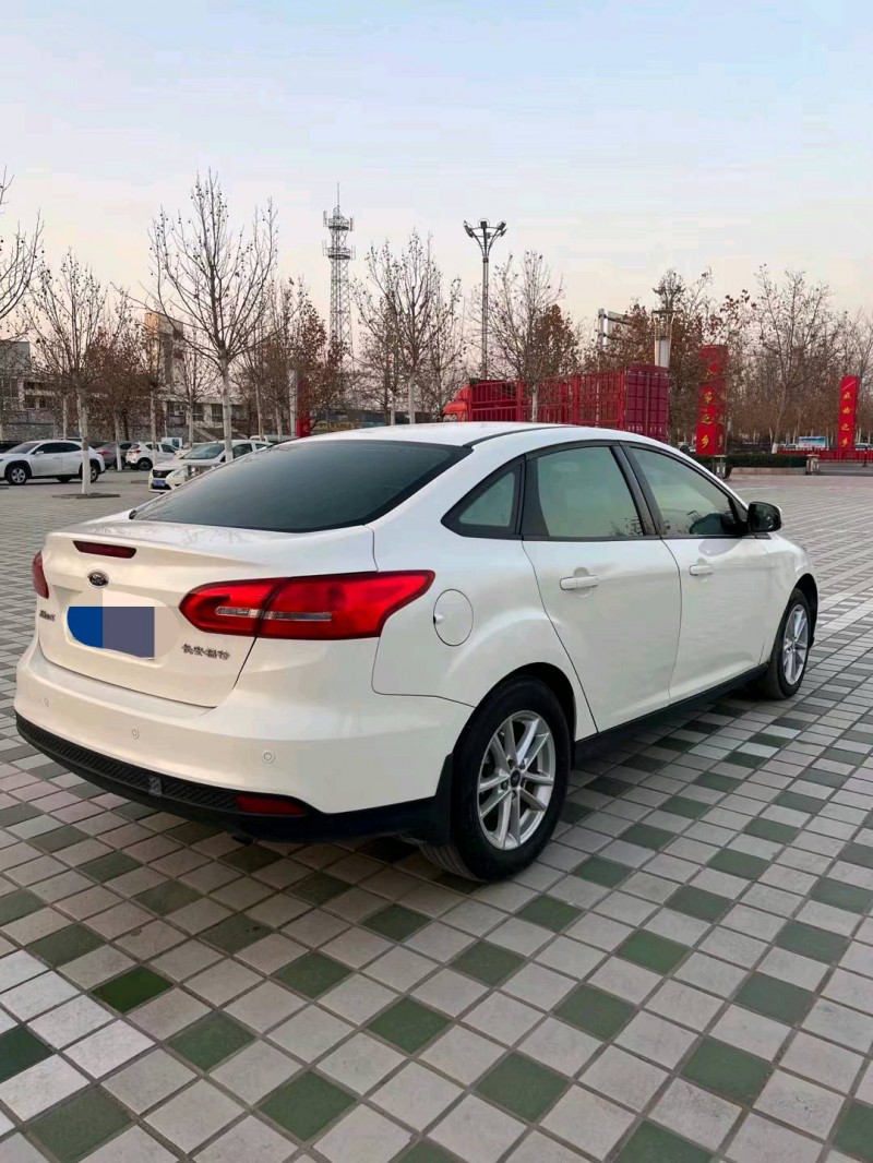 枣庄16年福特福克斯9