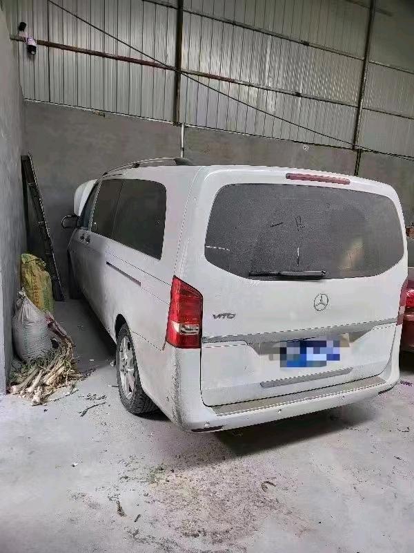 石家庄20年奔驰威霆3