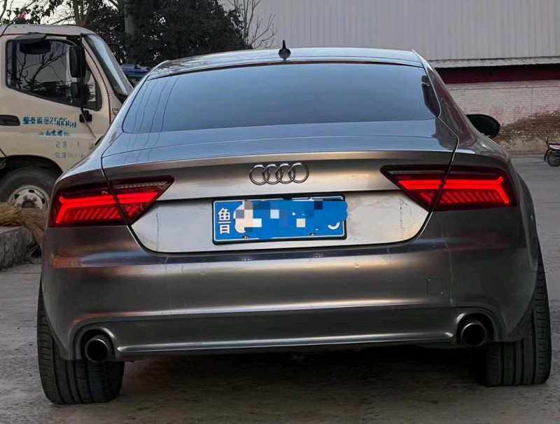 北京12年奥迪A7L5