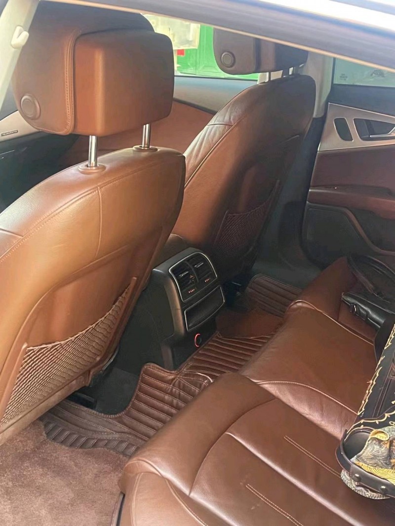 北京12年奥迪A7L6