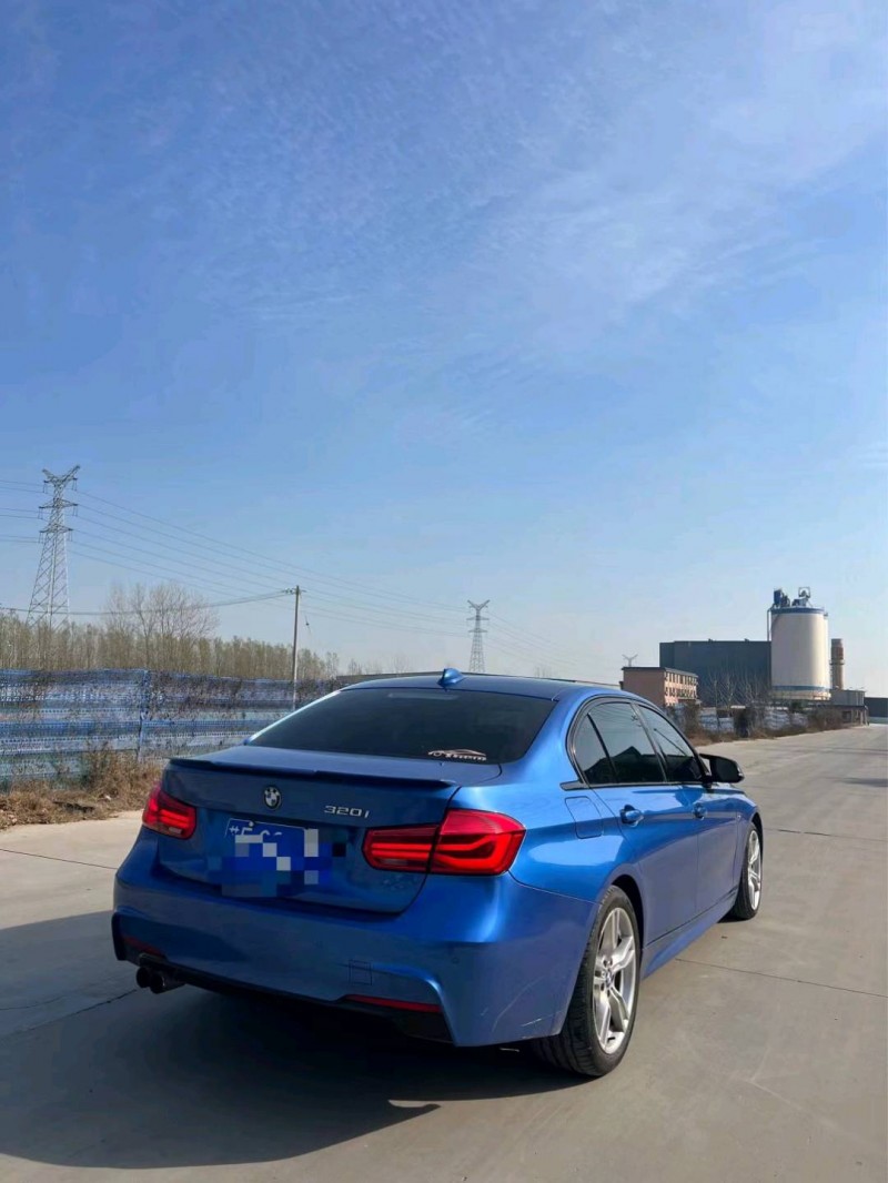 北京17年宝马3系9