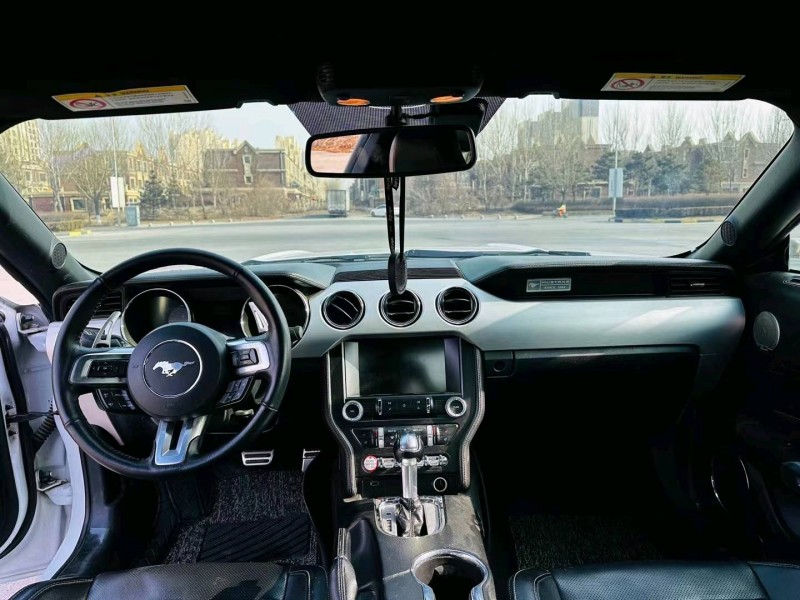 沈阳15年福特野马4