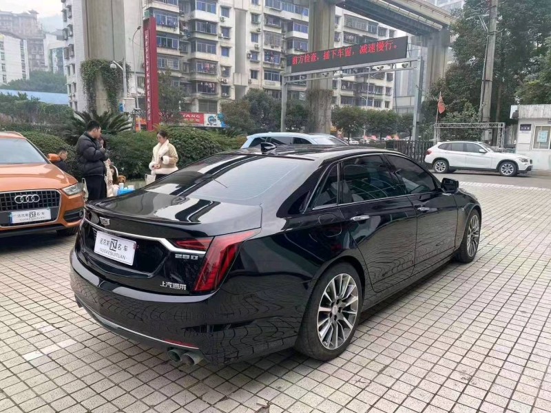 重庆20年凯迪拉克CT66