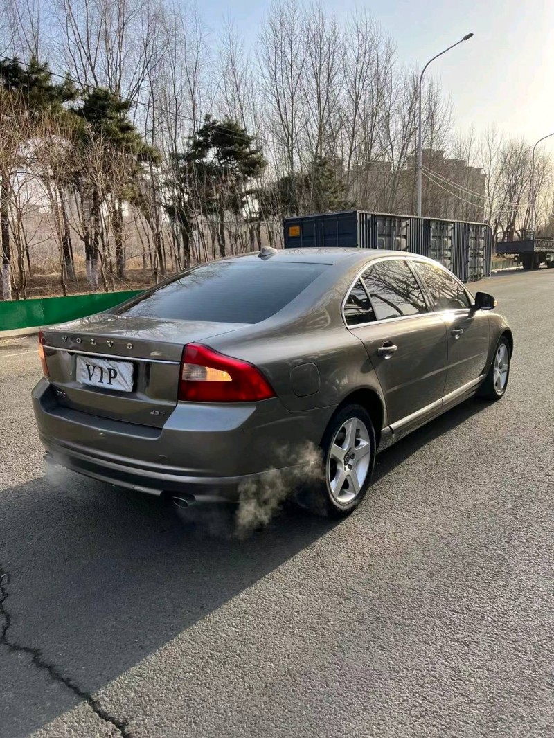 沈阳10年沃尔沃S80L5