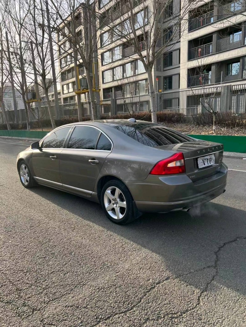 沈阳10年沃尔沃S80L9