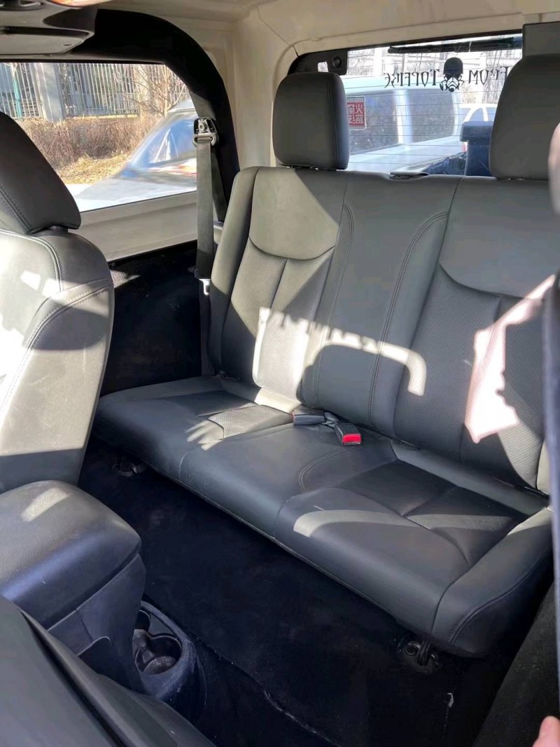 沈阳16年Jeep牧马人7