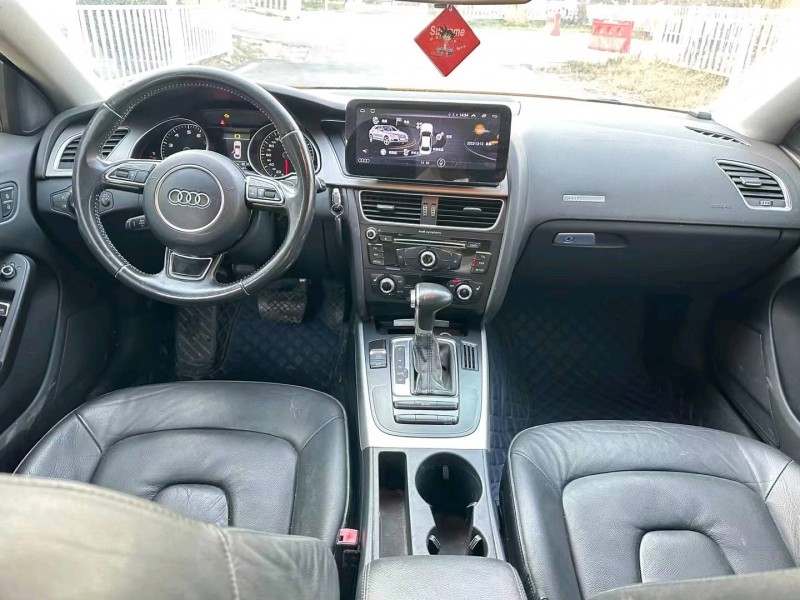 济宁14年奥迪A55