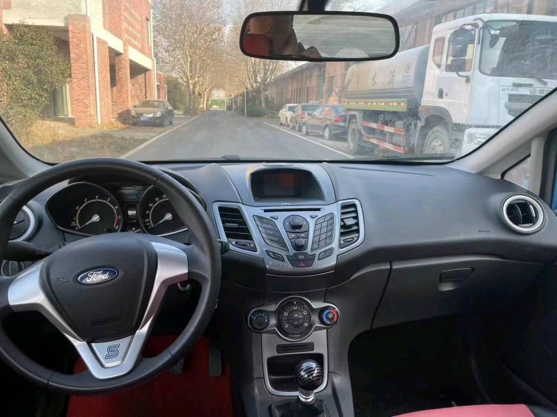 枣庄13年福特嘉年华6