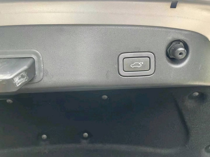 邢台12年捷豹XJL7