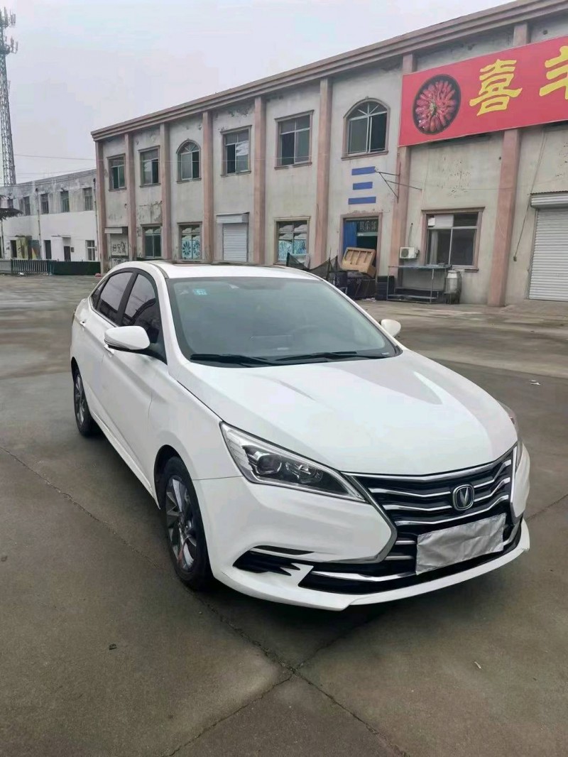 枣庄18年长安汽车逸动2