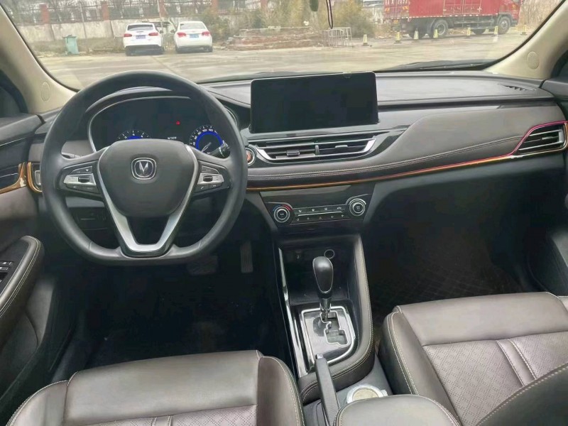 枣庄18年长安汽车逸动5