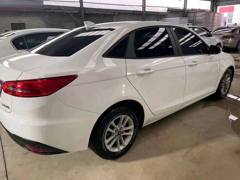 济南20年福特福睿斯8