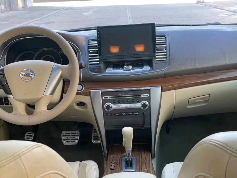 济南11年日产天籁3