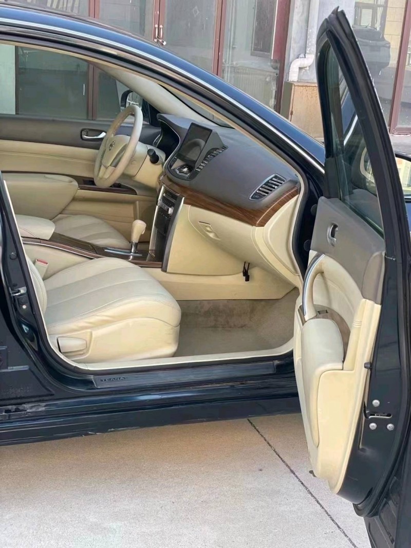 济南11年日产天籁4