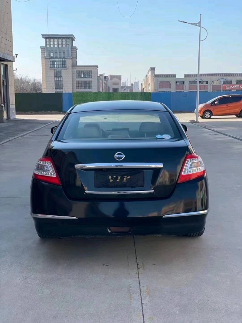 济南11年日产天籁1