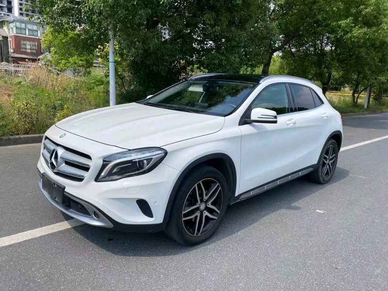 嘉兴16年奔驰GLA7