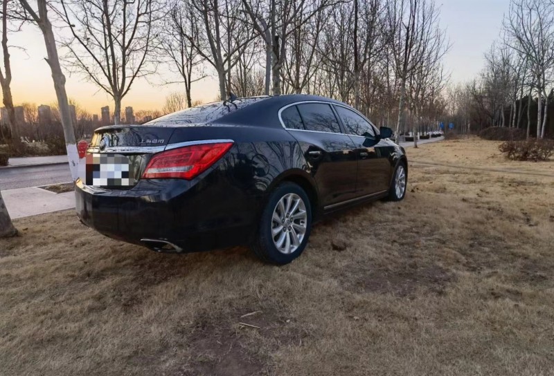 潍坊14年别克君越7