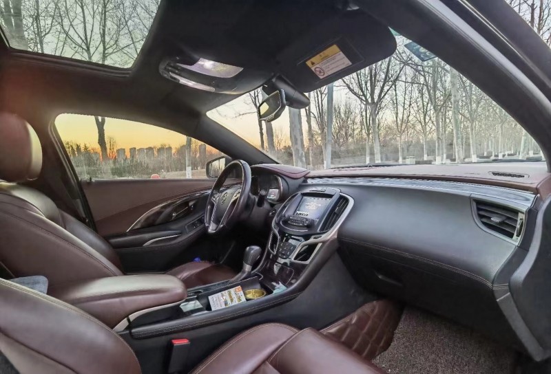 潍坊14年别克君越8