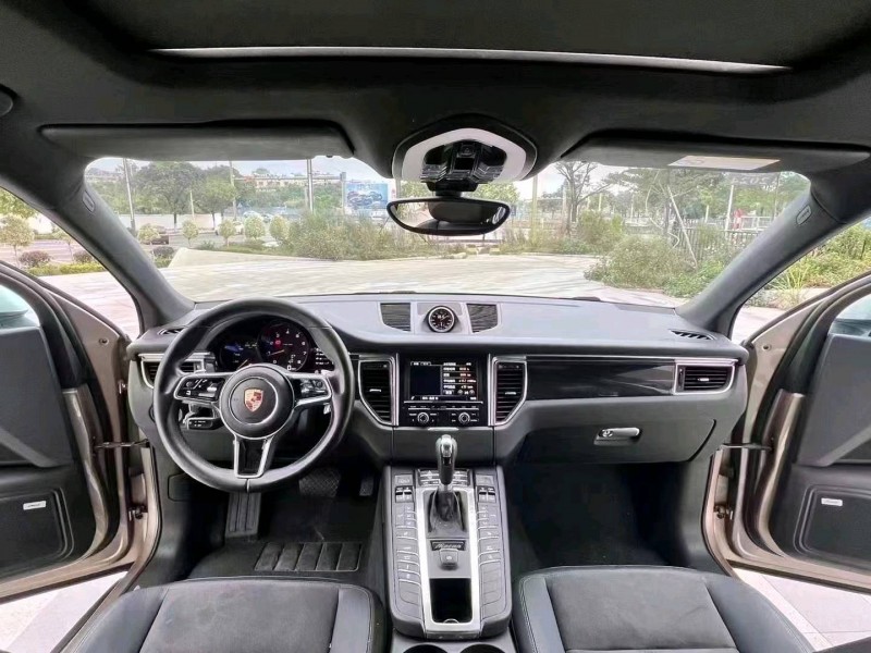 珠海14年保时捷Macan8